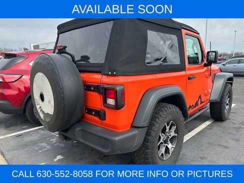 Used 2019 Jeep Wrangler Sport image 3