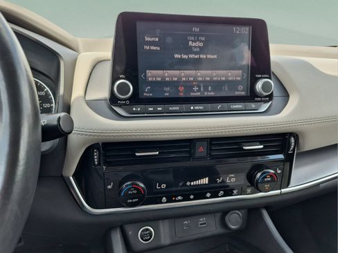Used 2021 Nissan Rogue SV w/ Premium Package AWD/4WD image 11
