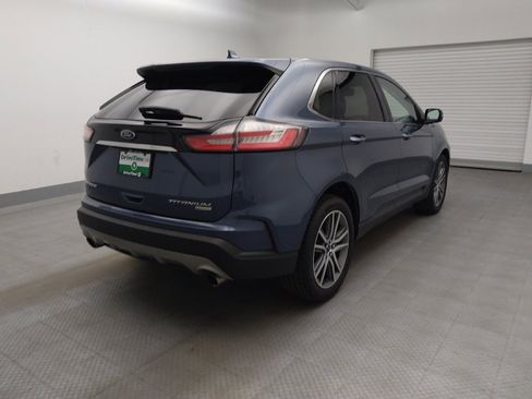 Used 2019 Ford Edge Titanium w/ Equipment Group 301A FWD image 9