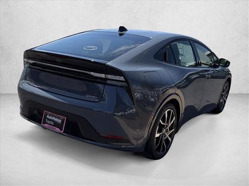 New 2026 Toyota Prius Plug-In Hybrid FWD image 7