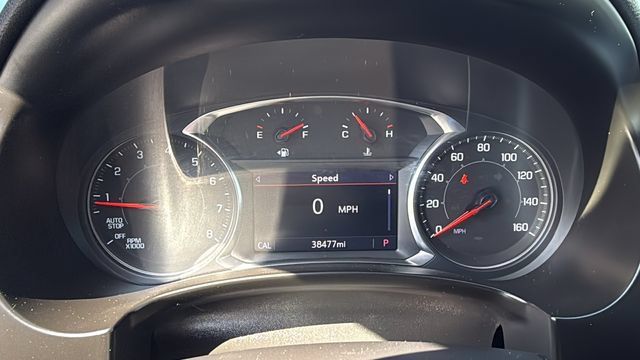 Used 2023 GMC Terrain SLT AWD/4WD image 16