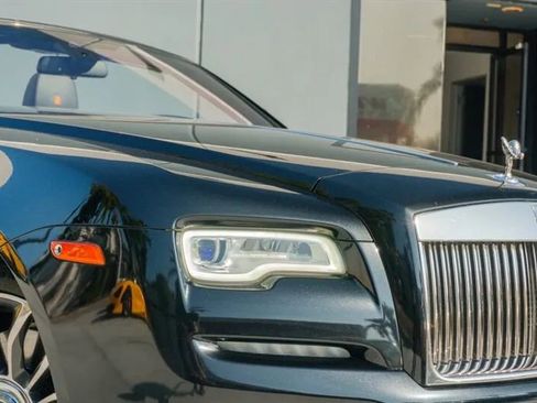 Used 2018 Rolls-Royce Dawn image 32