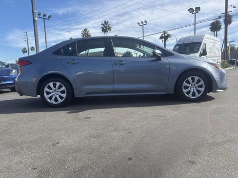 Used 2022 Toyota Corolla LE image 7