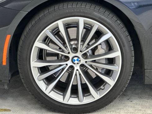 Used 2023 BMW 530i w/ Convenience Package RWD image 12