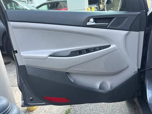 Used 2016 Hyundai Tucson SE w/ Option Group 02 AWD/4WD image 15