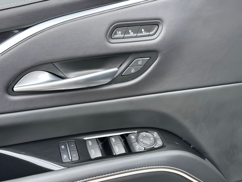 Used 2023 Cadillac Escalade Sport AWD/4WD image 31