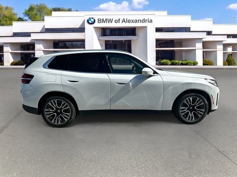 Used 2025 BMW X3 xDrive30i w/ Premium Package AWD/4WD image 8