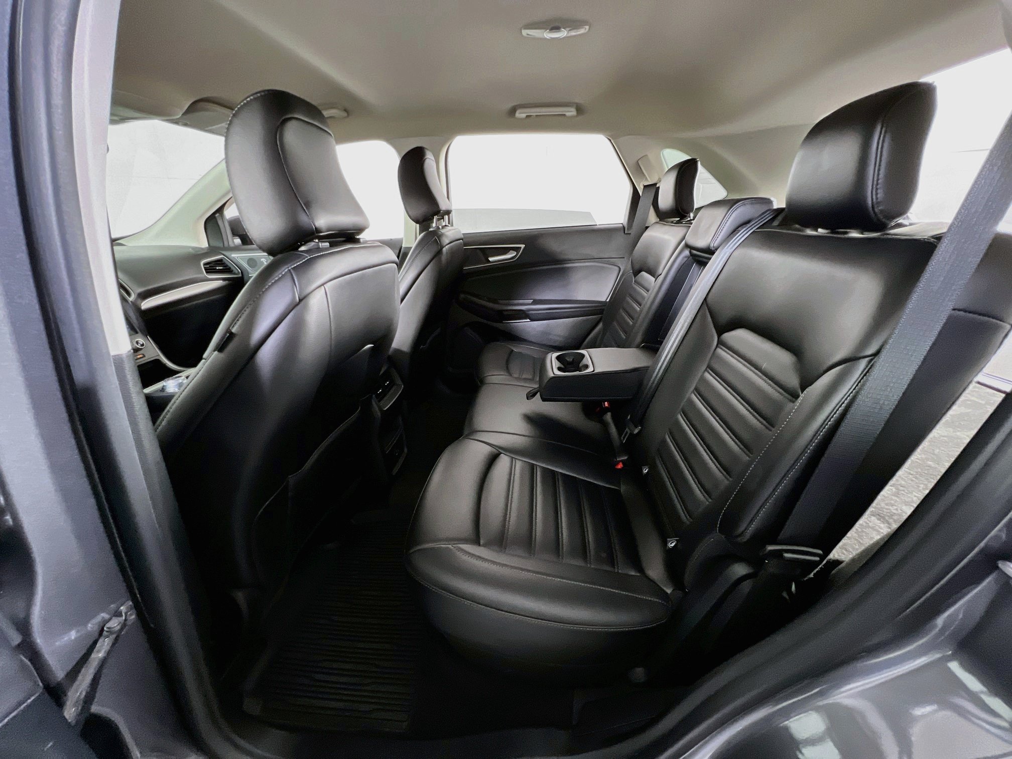 Used 2022 Ford Edge SEL AWD/4WD image 23