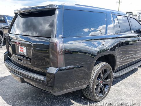 Used 2017 GMC Yukon XL Denali w/ Open Road Package AWD/4WD image 8