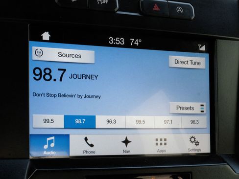 Used 2017 Ford F150 XLT w/ Equipment Group 302A Luxury AWD/4WD image 28