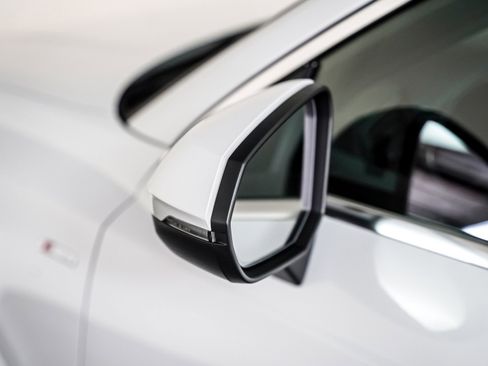 Used 2023 Audi Q3 2.0T Premium Plus w/ Premium Plus Package image 25