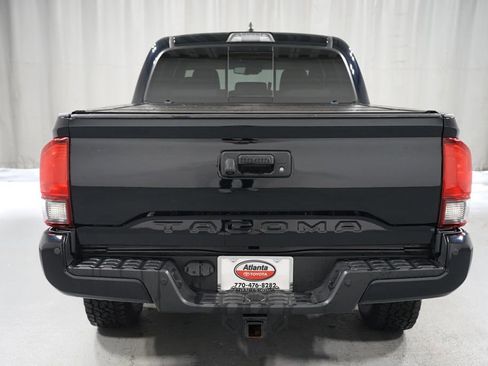 Used 2020 Toyota Tacoma TRD Off-Road w/ Technology Package image 7