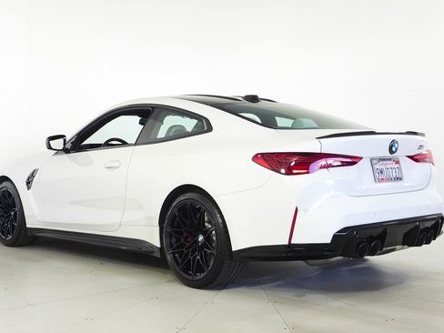 Used 2025 BMW M4 Competition image 9