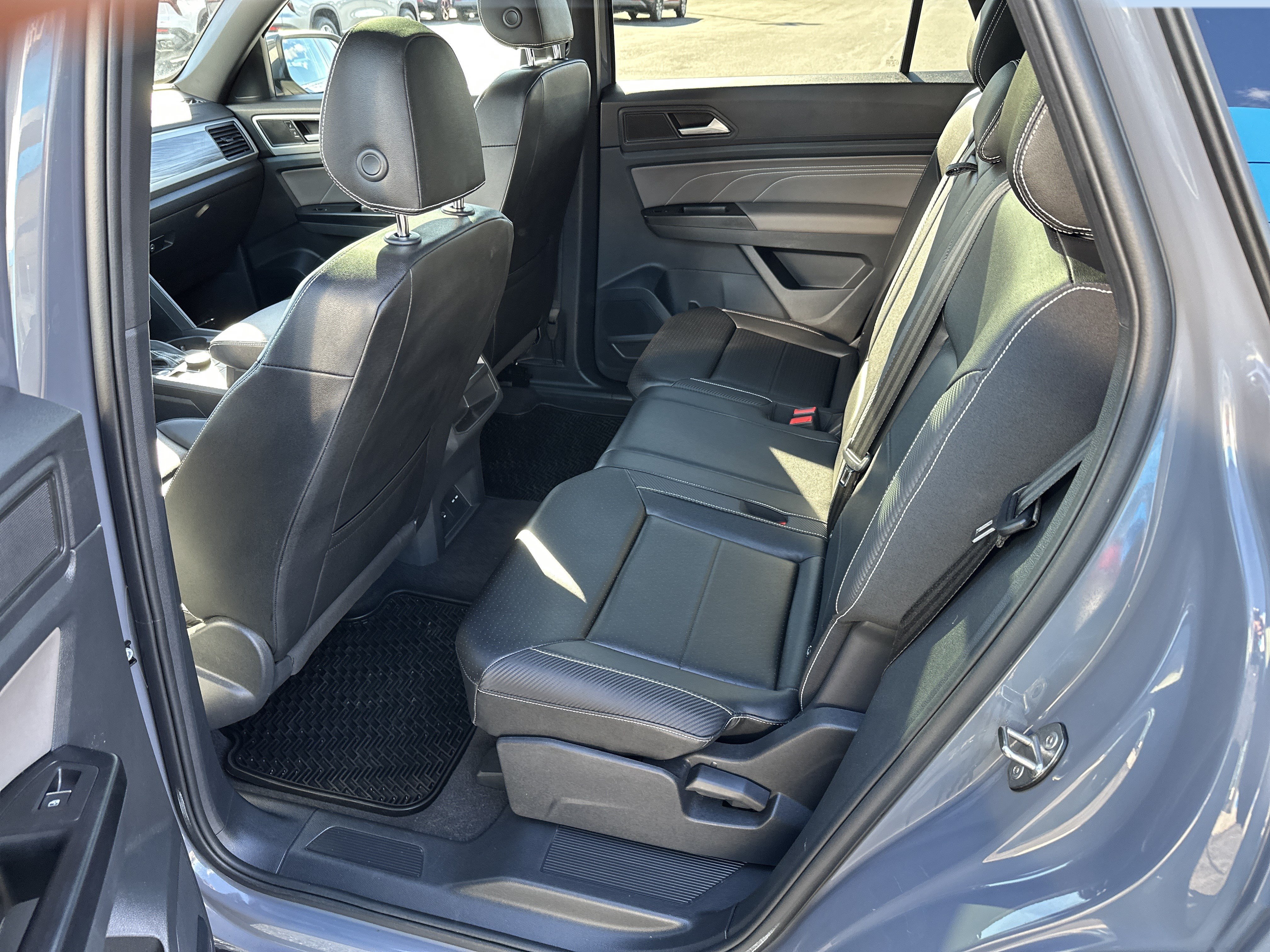 Used 2021 Volkswagen Atlas Cross Sport SE w/ Panoramic Sunroof Package AWD/4WD image 7