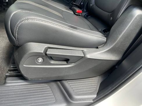 Used 2023 Honda Pilot Touring image 30