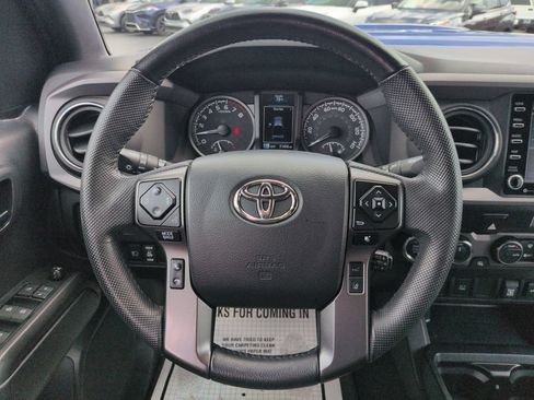 Used 2023 Toyota Tacoma TRD Sport AWD/4WD image 14