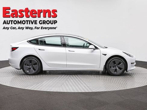 Used 2021 Tesla Model 3 Standard Range Plus RWD image 4