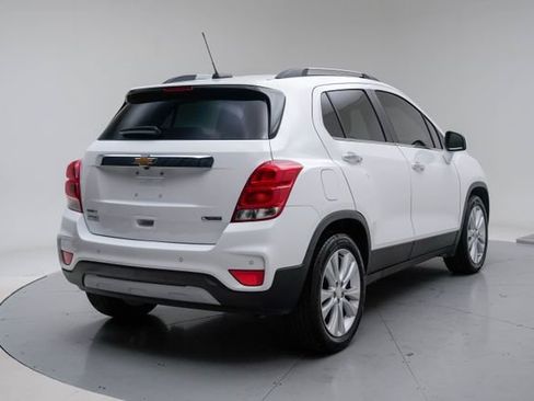 Used 2018 Chevrolet Trax Premier FWD image 25