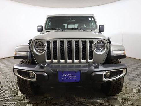 Used 2020 Jeep Gladiator Overland image 3