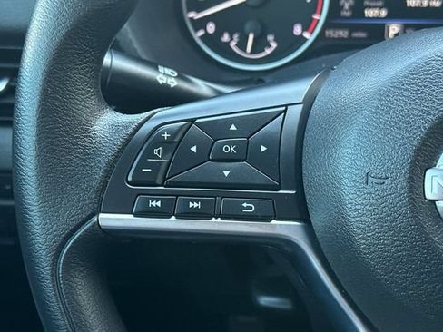 Certified 2025 Nissan Sentra SV FWD image 27