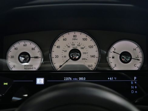 Used 2013 Rolls-Royce Ghost RWD image 21
