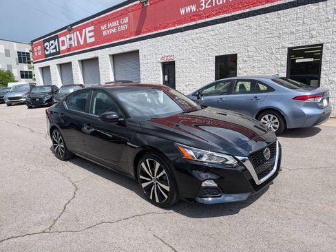 Used 2022 Nissan Altima 2.5 SR FWD image 4