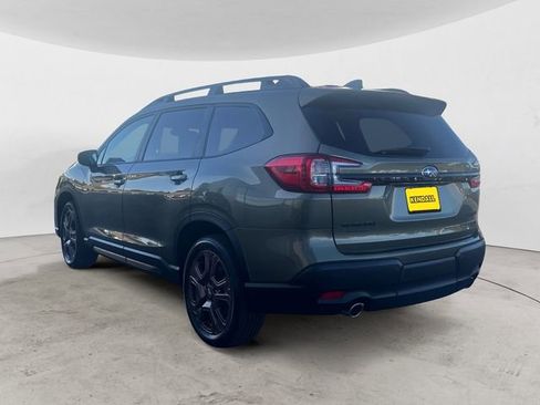 Used 2025 Subaru Ascent Bronze Edition image 3