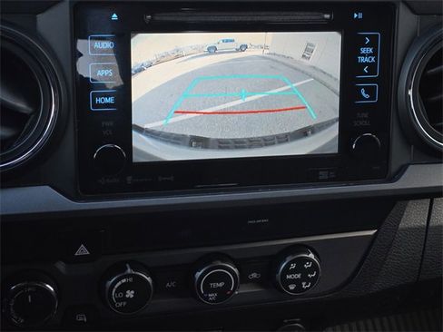 Used 2019 Toyota Tacoma TRD Sport image 20