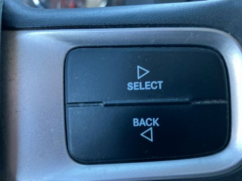 Used 2010 Dodge Ram 1500 Truck R/T image 17