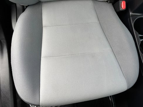 Used 2017 Toyota Corolla SE image 24