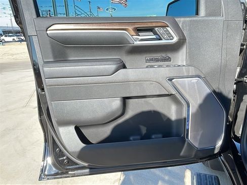 New 2025 Chevrolet Silverado 1500 High Country image 14