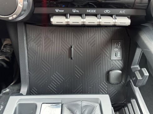 New 2025 Toyota Tacoma TRD Off-Road image 18