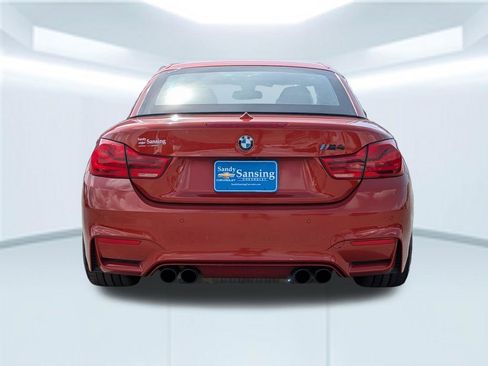 Used 2018 BMW M4 Convertible image 5