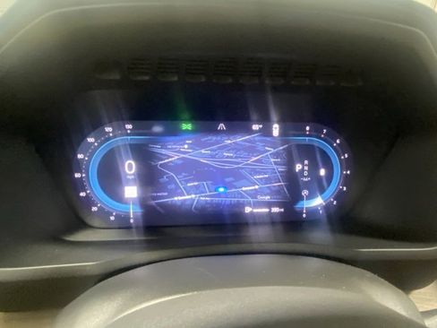 Certified 2025 Volvo XC90 B6 Plus image 16