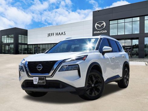 Used 2023 Nissan Rogue SV w/ SV Premium B Package image 1