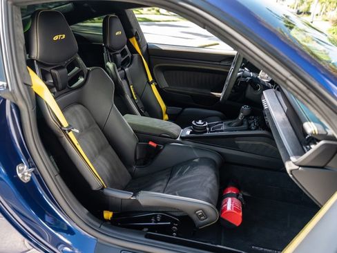 Used 2024 Porsche 911 GT3 RWD image 12