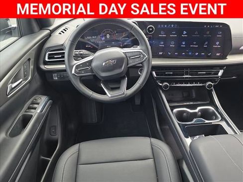 New 2026 Chevrolet Traverse LT w/ Midnight/Sport Edition FWD image 18