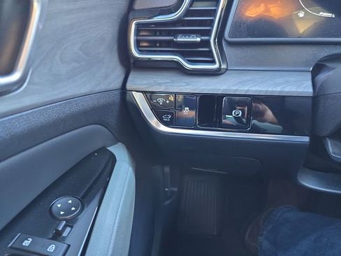 Certified 2023 Kia Sportage X-Line w/ X-Line Premium Package image 21