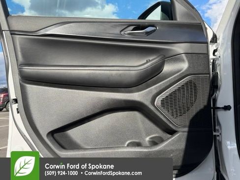 Used 2024 Jeep Grand Cherokee Laredo w/ Trailer Tow Package AWD/4WD image 19