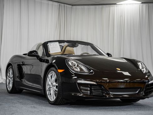 Used 2014 Porsche Boxster image 2