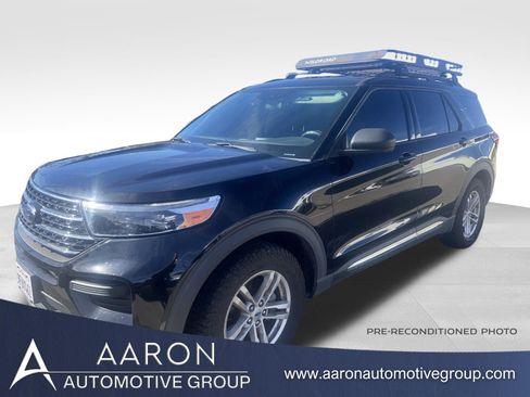 Used 2021 Ford Explorer XLT image 1