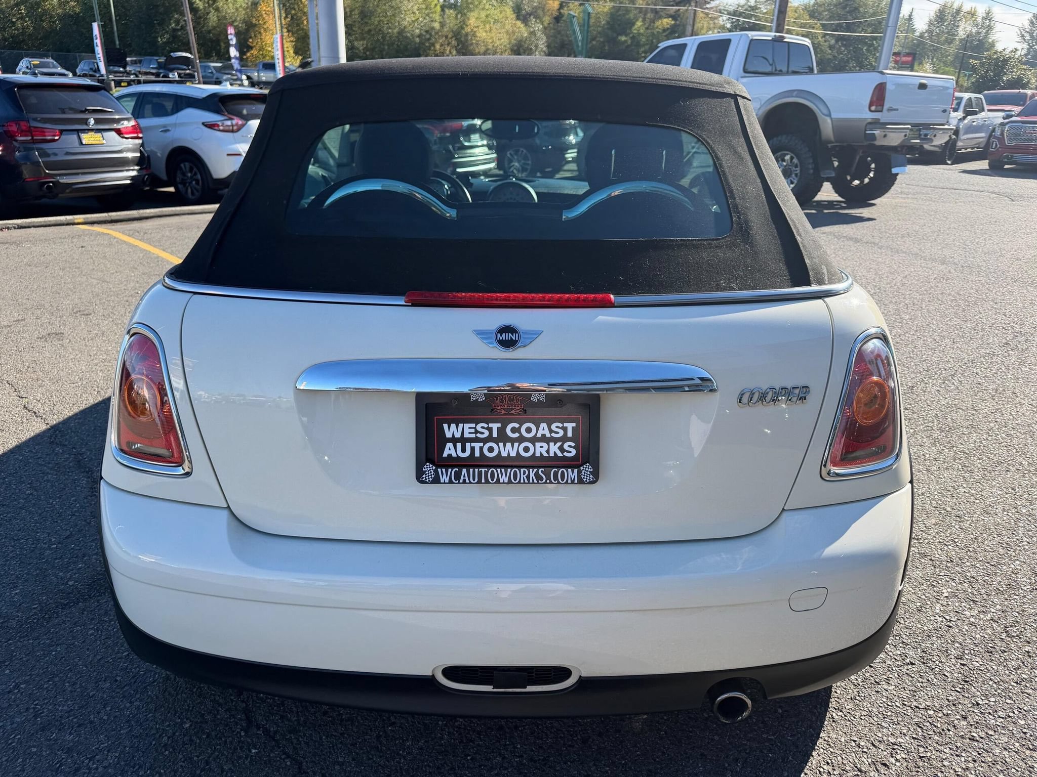 Used 2010 MINI Cooper Convertible FWD image 10
