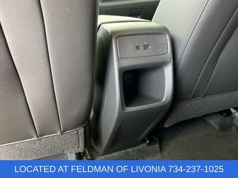 Used 2024 Chevrolet Trax LT w/ Driver Confidence Package FWD image 20
