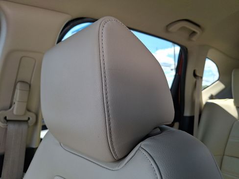 Used 2017 Honda CR-V EX-L image 13
