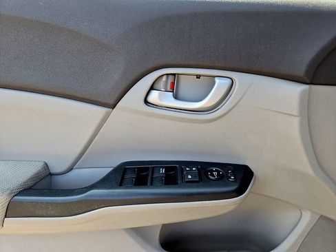 Used 2012 Honda Civic LX image 17