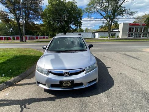 Used 2010 Honda Civic DX-VP image 8