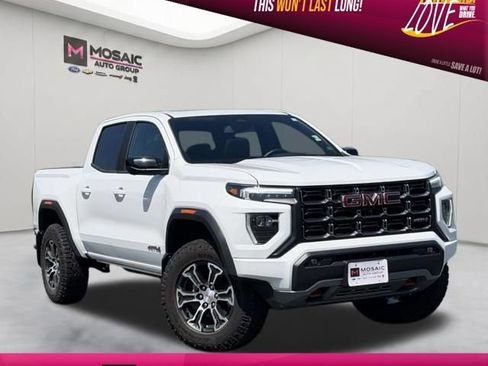 Used 2024 GMC Canyon AT4 w/ AT4 Premium Package AWD/4WD image 1