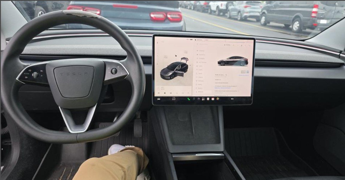 Used 2025 Tesla Model 3 Long Range RWD image 3
