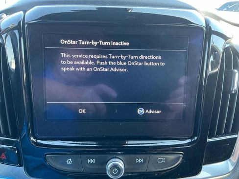 Used 2022 Chevrolet Traverse LT image 26