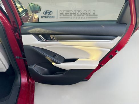 Used 2020 Honda Accord LX image 27
